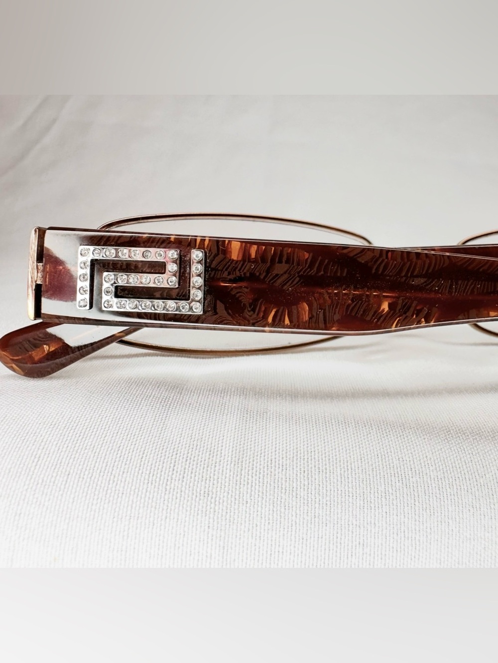 New! VERSACE Vintage Women's Brown Tortoiseshell and Gold Glasses MOD.1122-B 106